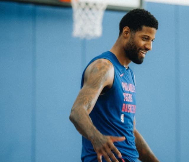 九游体育下载-乔治开练备战新赛季，大赞恩比德是新时代奥尼尔